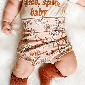 SOPHIA LUNA Cinnamon Rolls, Iced Coffee + Floral Bummies